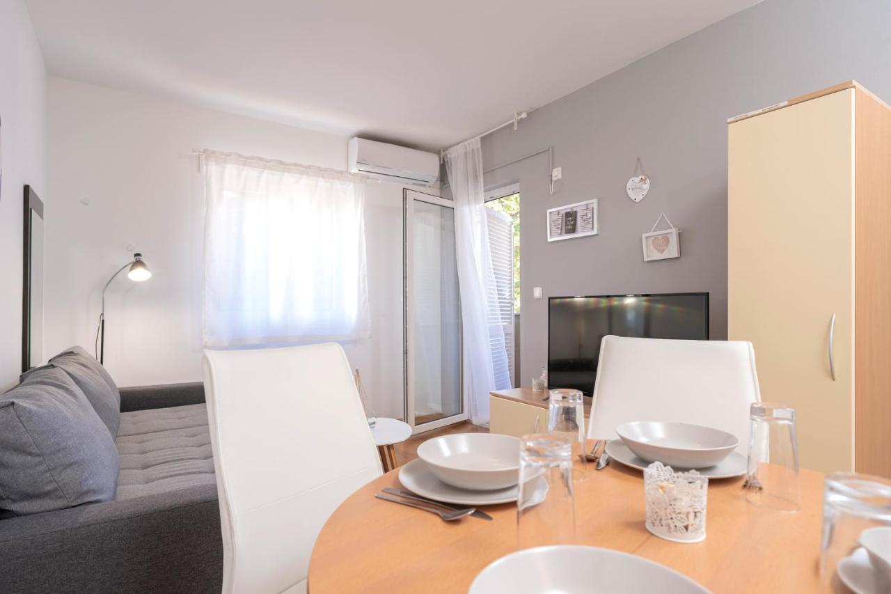 Villa Dalmatia Apartments 볼 외부 사진