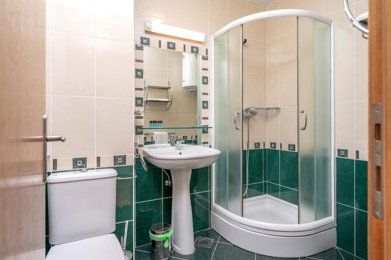Villa Dalmatia Apartments 볼 외부 사진