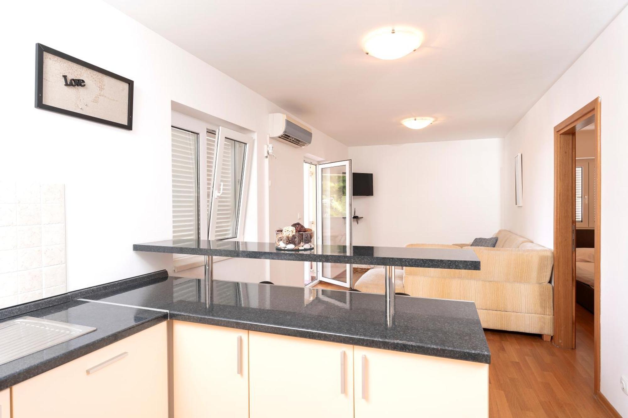 Villa Dalmatia Apartments 볼 외부 사진