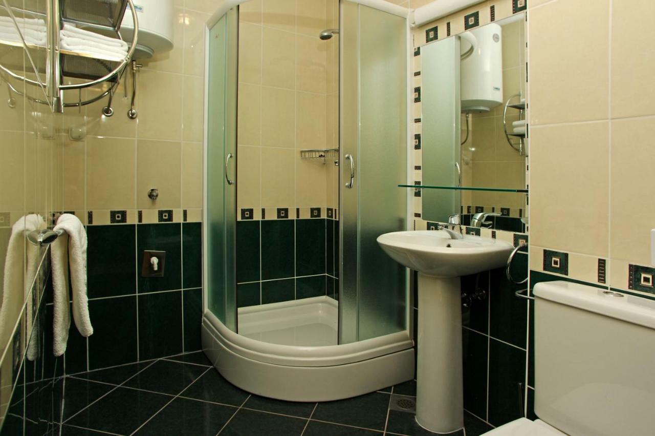 Villa Dalmatia Apartments 볼 외부 사진