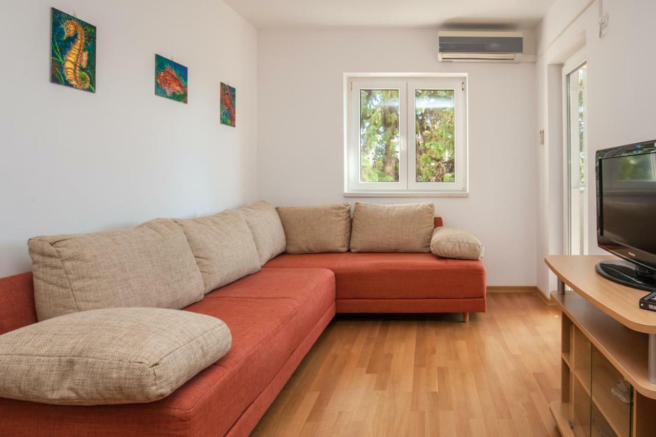 Villa Dalmatia Apartments 볼 외부 사진
