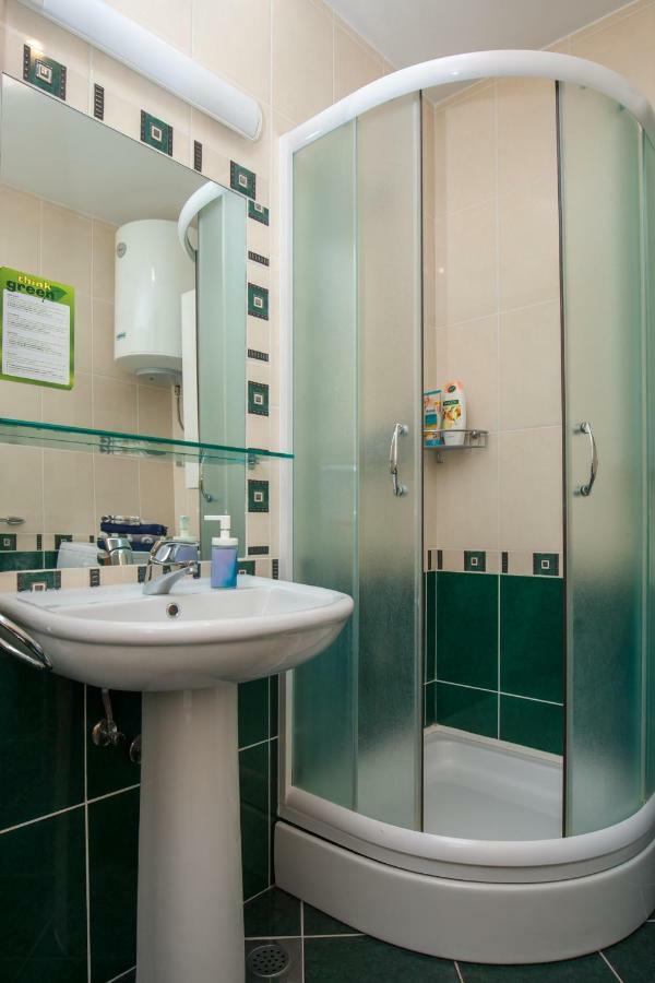Villa Dalmatia Apartments 볼 외부 사진